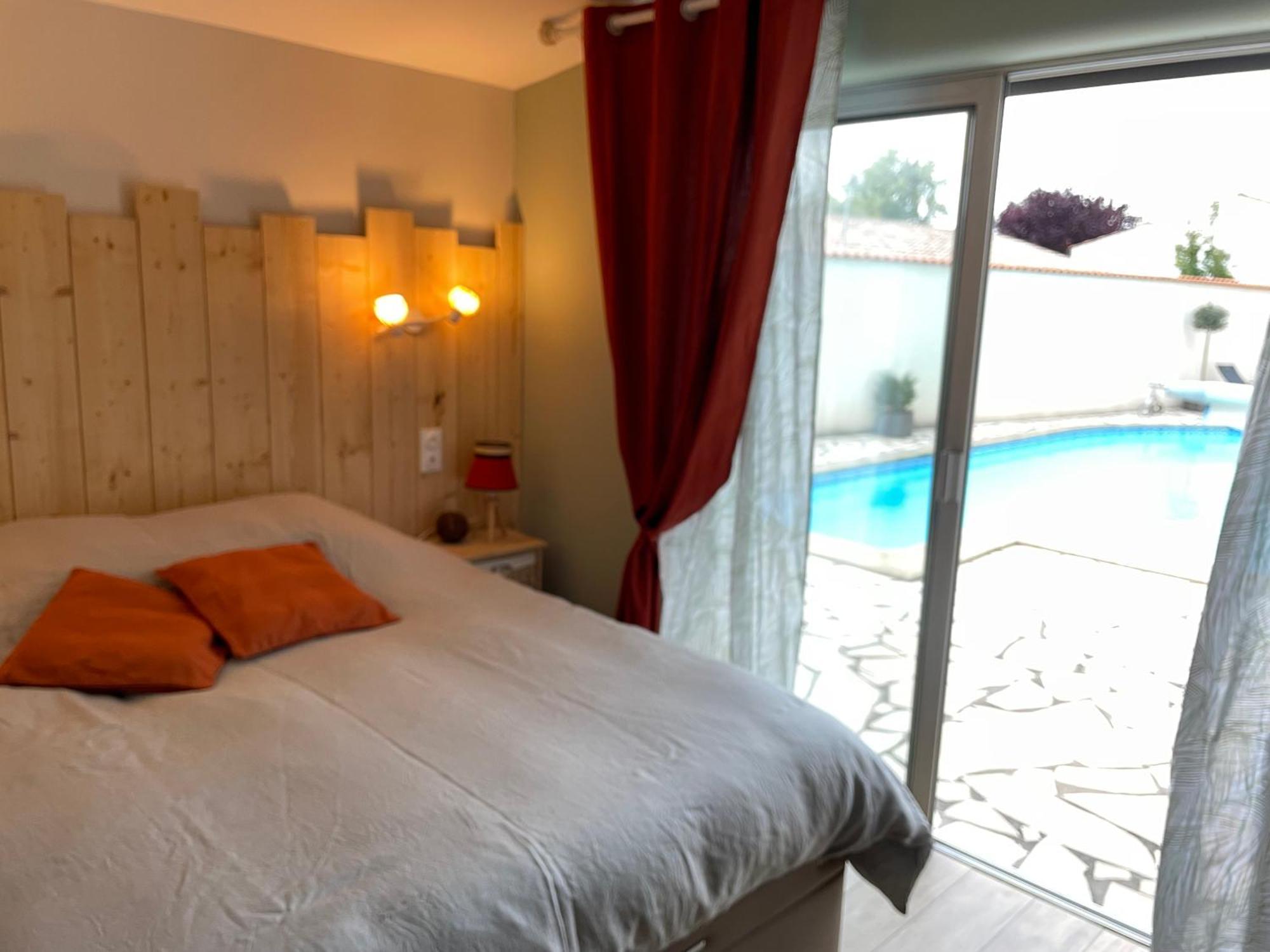 Les Pertuis Rochelais Bed & Breakfast Périgny Exterior photo